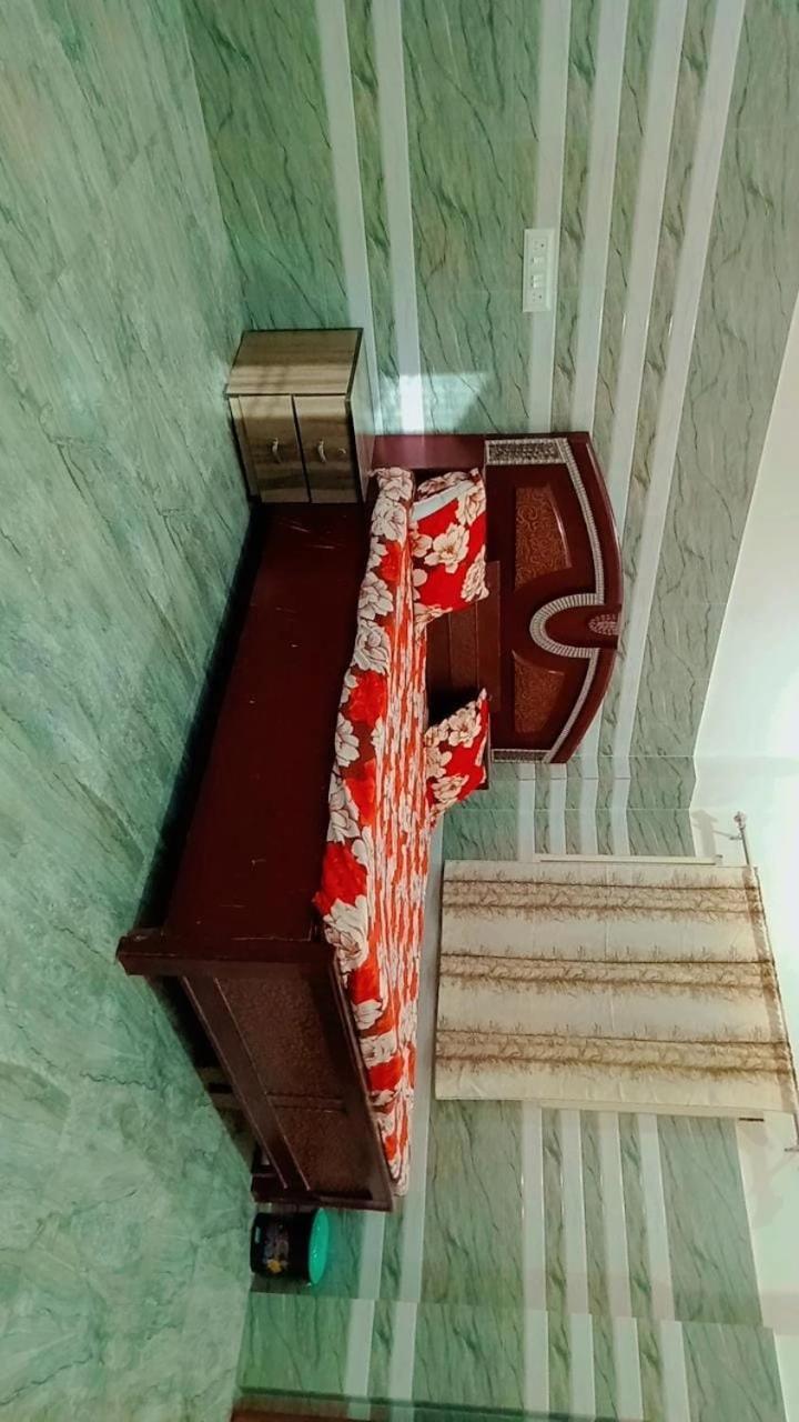 Hotel Shri Radha Nikunj Vrindāvan Exteriér fotografie
